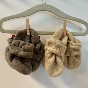 Zutano Unisex Fleece Baby Booties | Set of Two | 3mos
